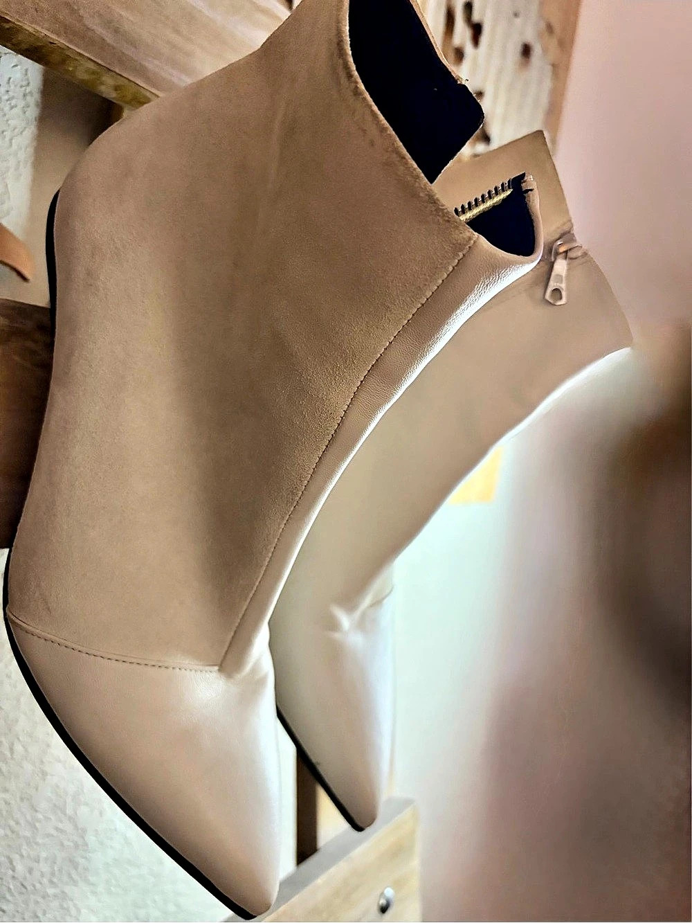 rag & bone Pointed Toe Heels in White US 39